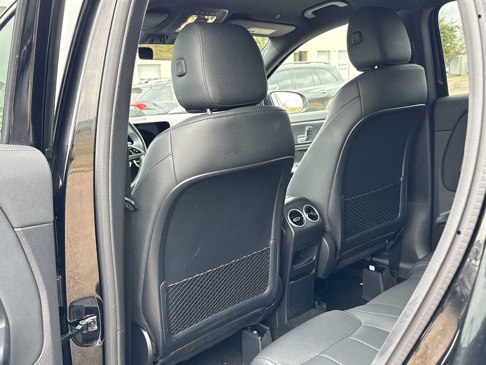 Thumbnail: 2025 Mercedes-Benz GLA - 16