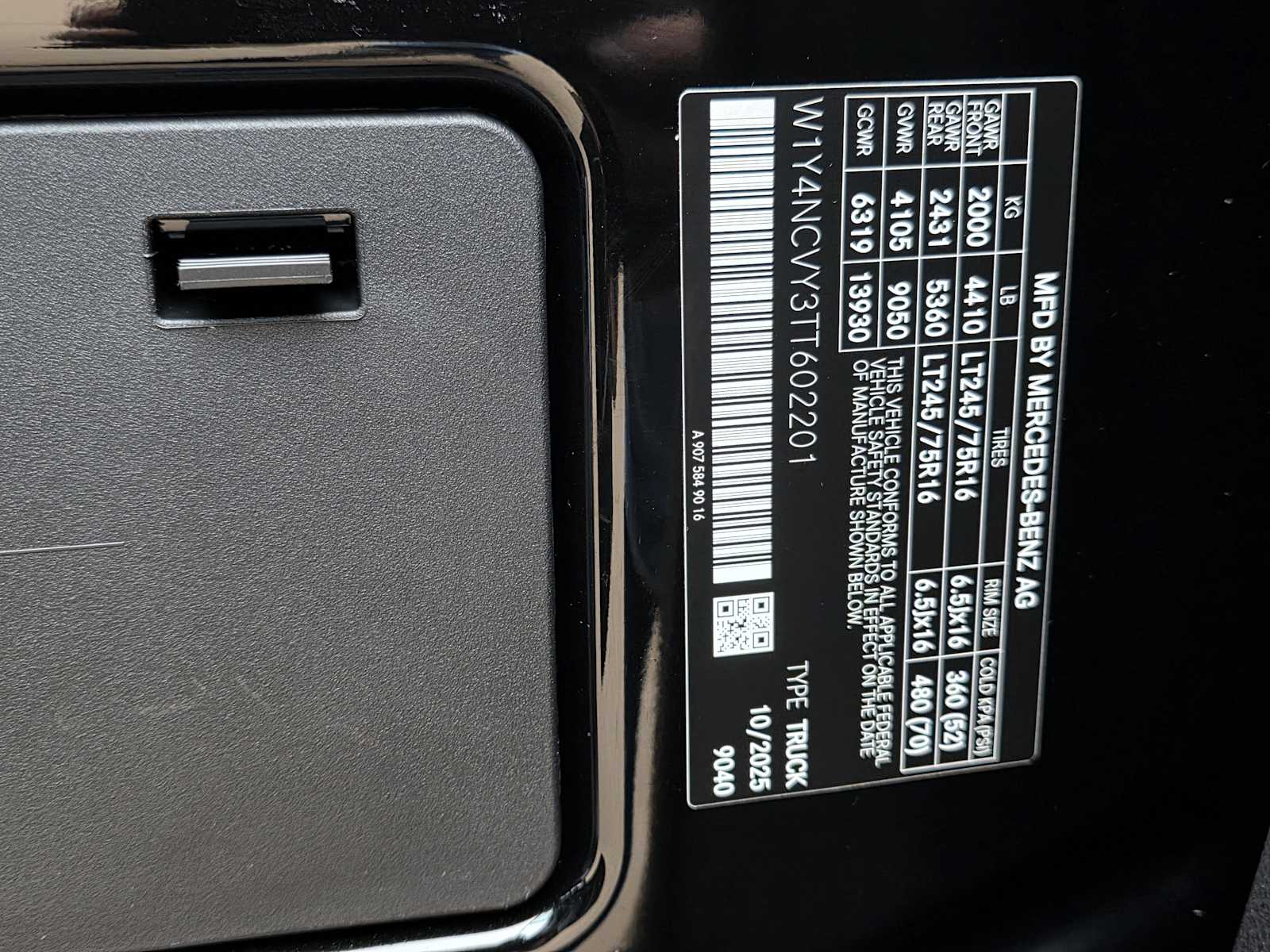 Thumbnail: 2026 Mercedes-Benz Sprinter - 25