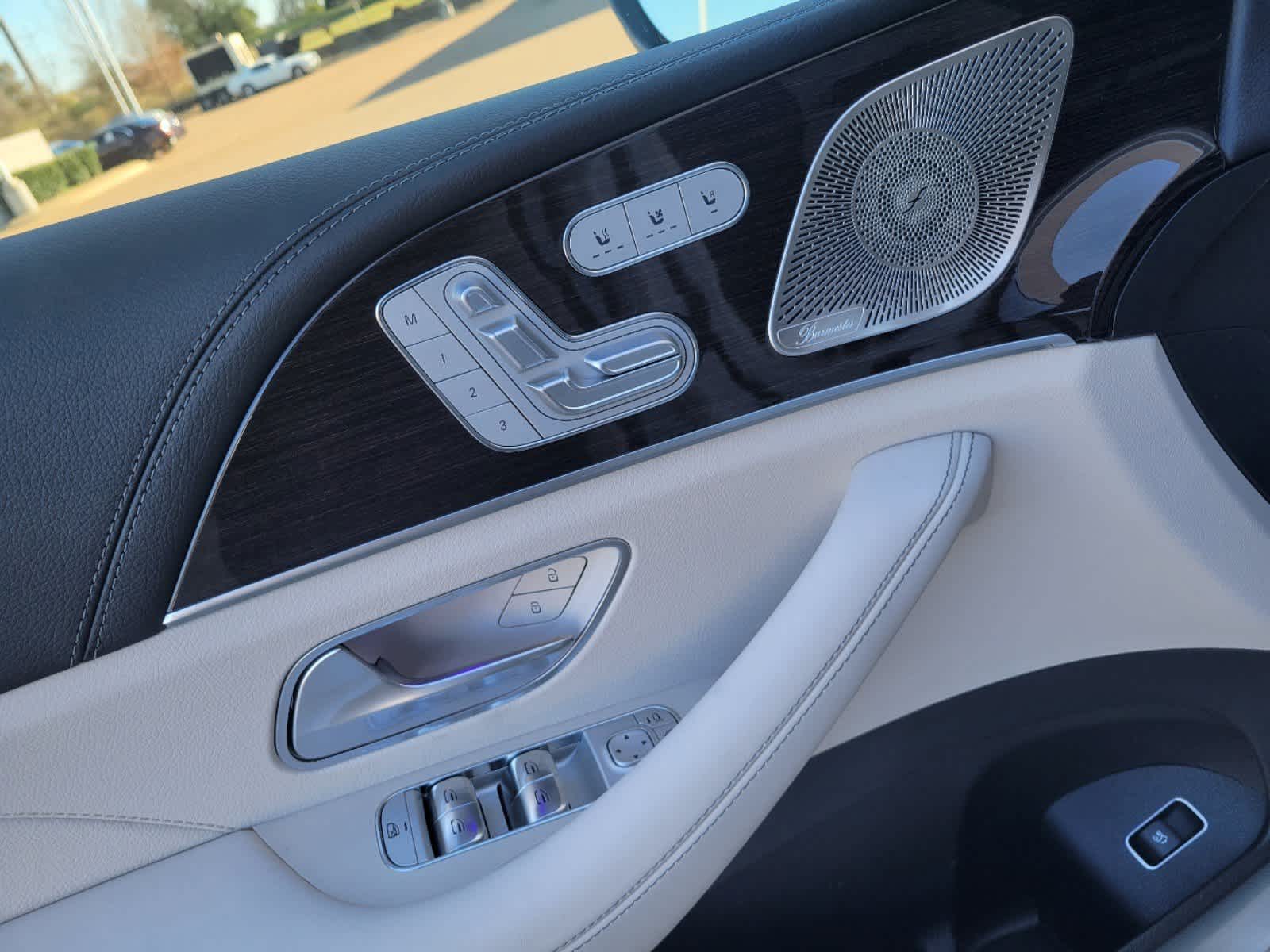 Thumbnail: 2025 Mercedes-Benz GLE - 14