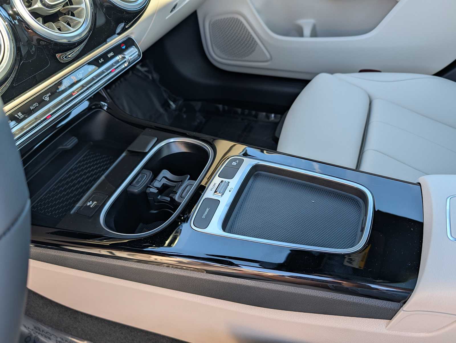 Thumbnail: 2026 Mercedes-Benz CLA - 15