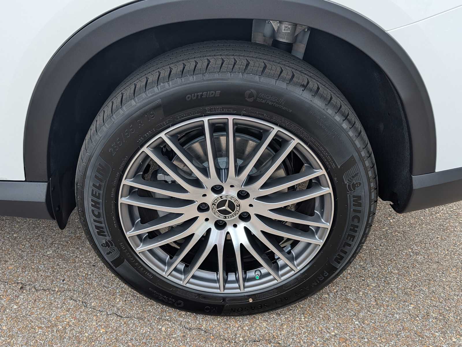 Thumbnail: 2026 Mercedes-Benz GLC - 29