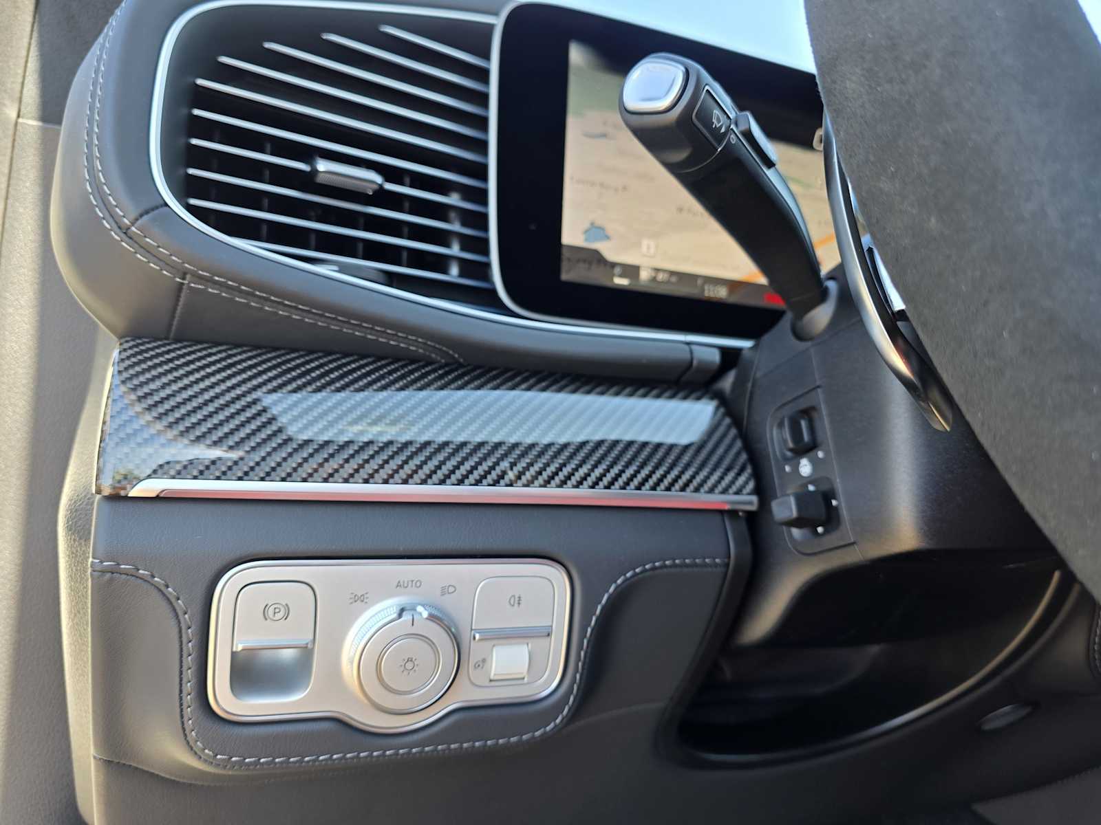 Thumbnail: 2026 Mercedes-Benz GLS - 27