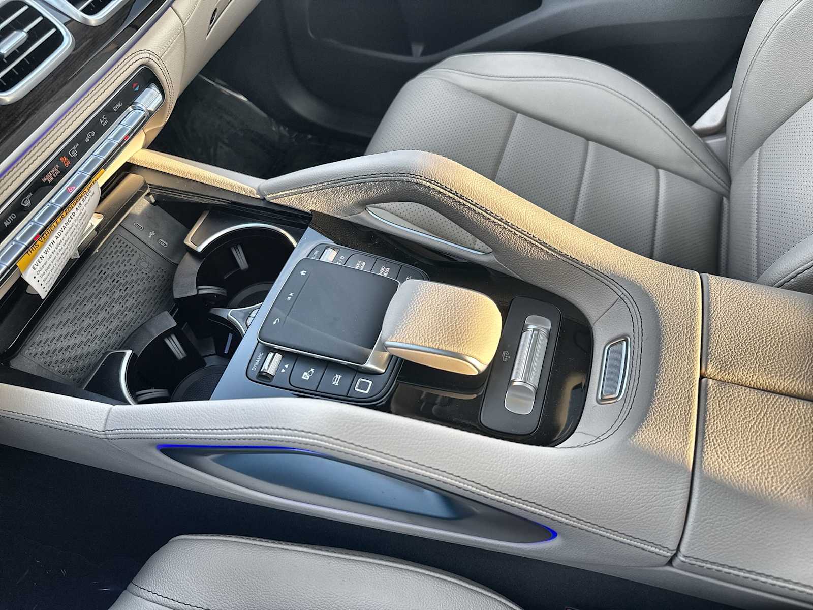 Thumbnail: 2026 Mercedes-Benz GLE - 22