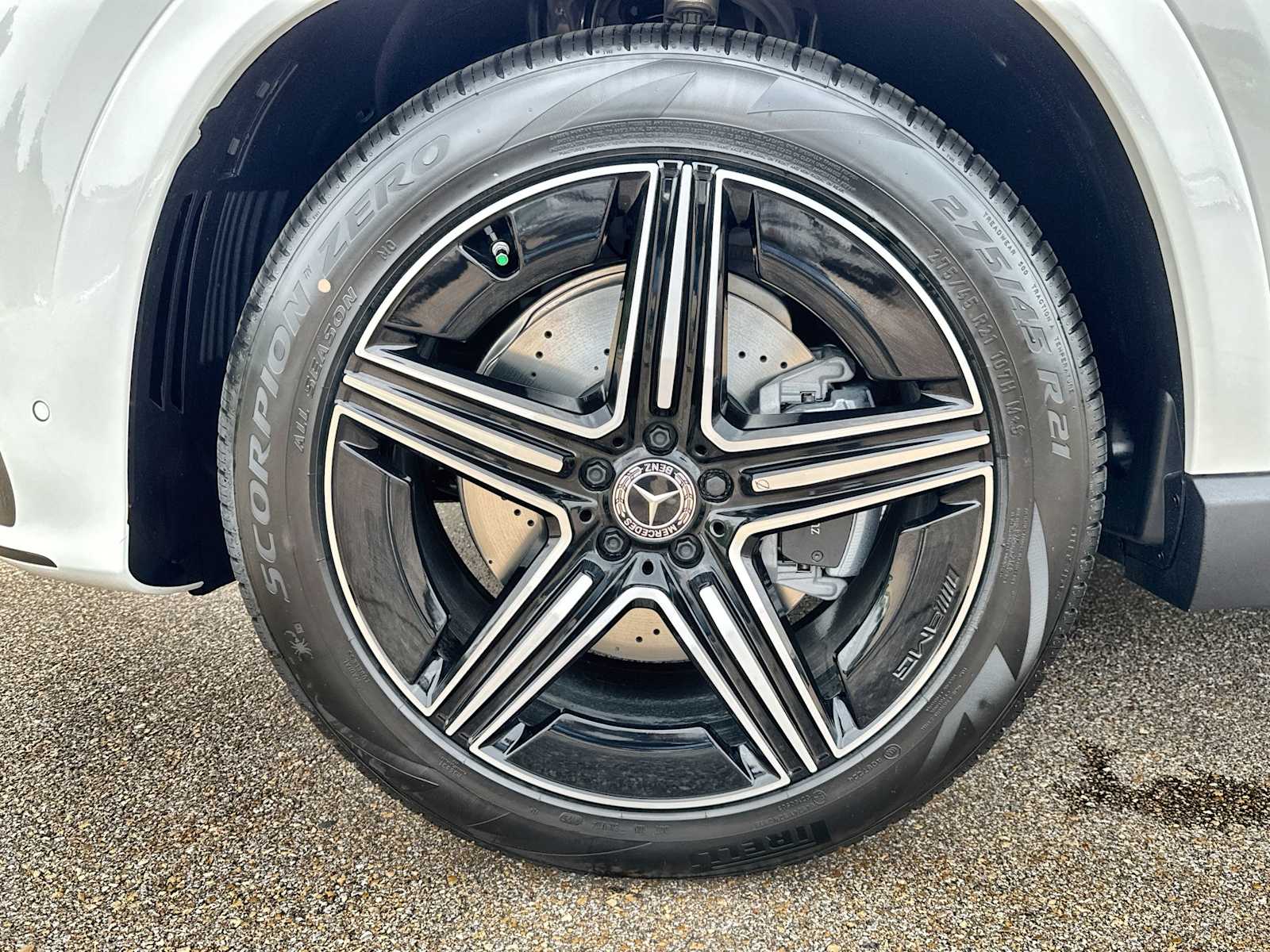 Thumbnail: 2026 Mercedes-Benz GLE - 14