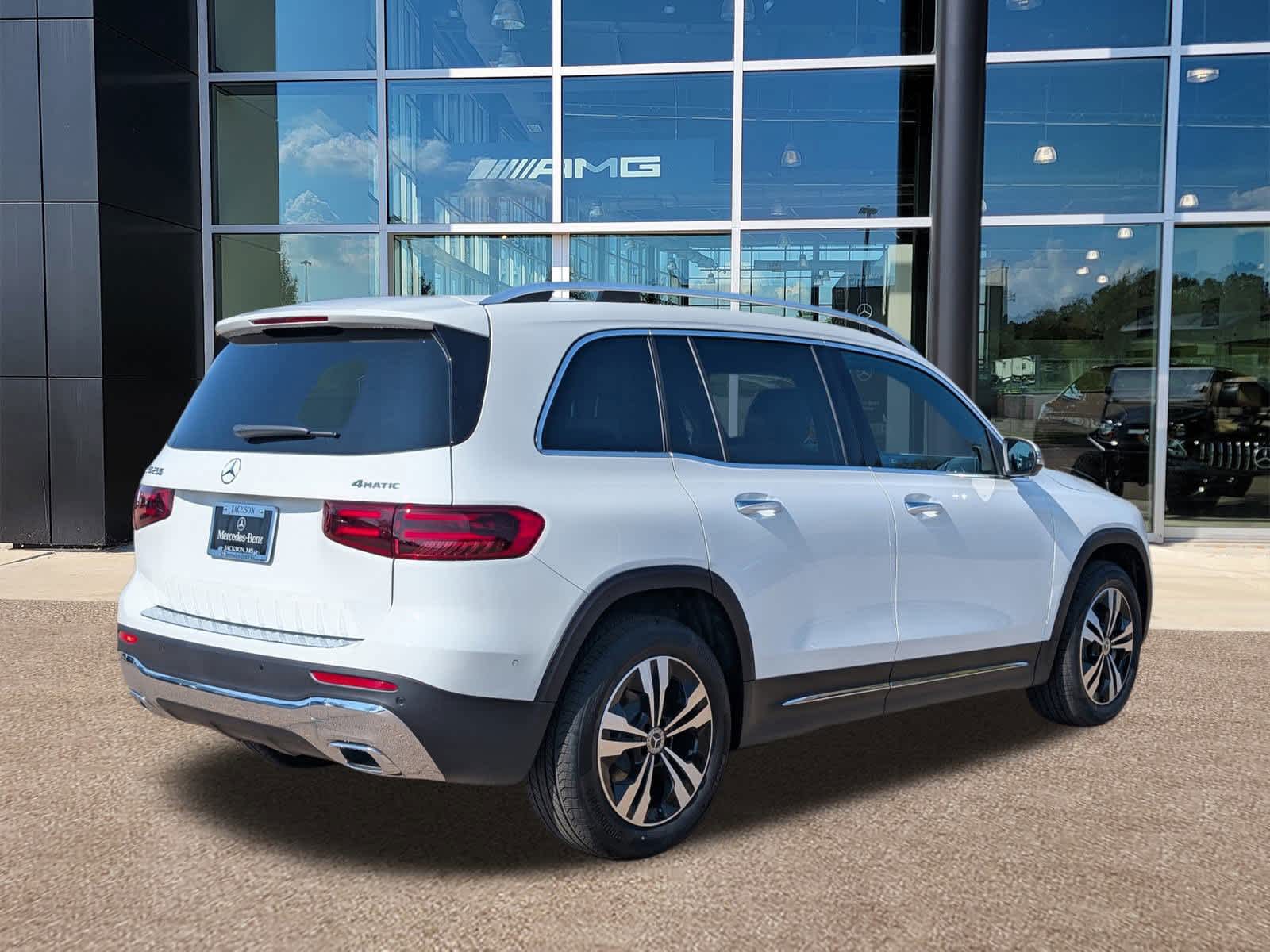 Thumbnail: 2026 Mercedes-Benz GLB - 4