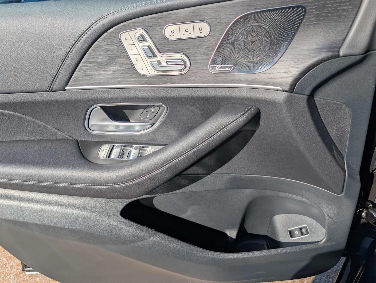 Thumbnail: 2026 Mercedes-Benz GLE - 9