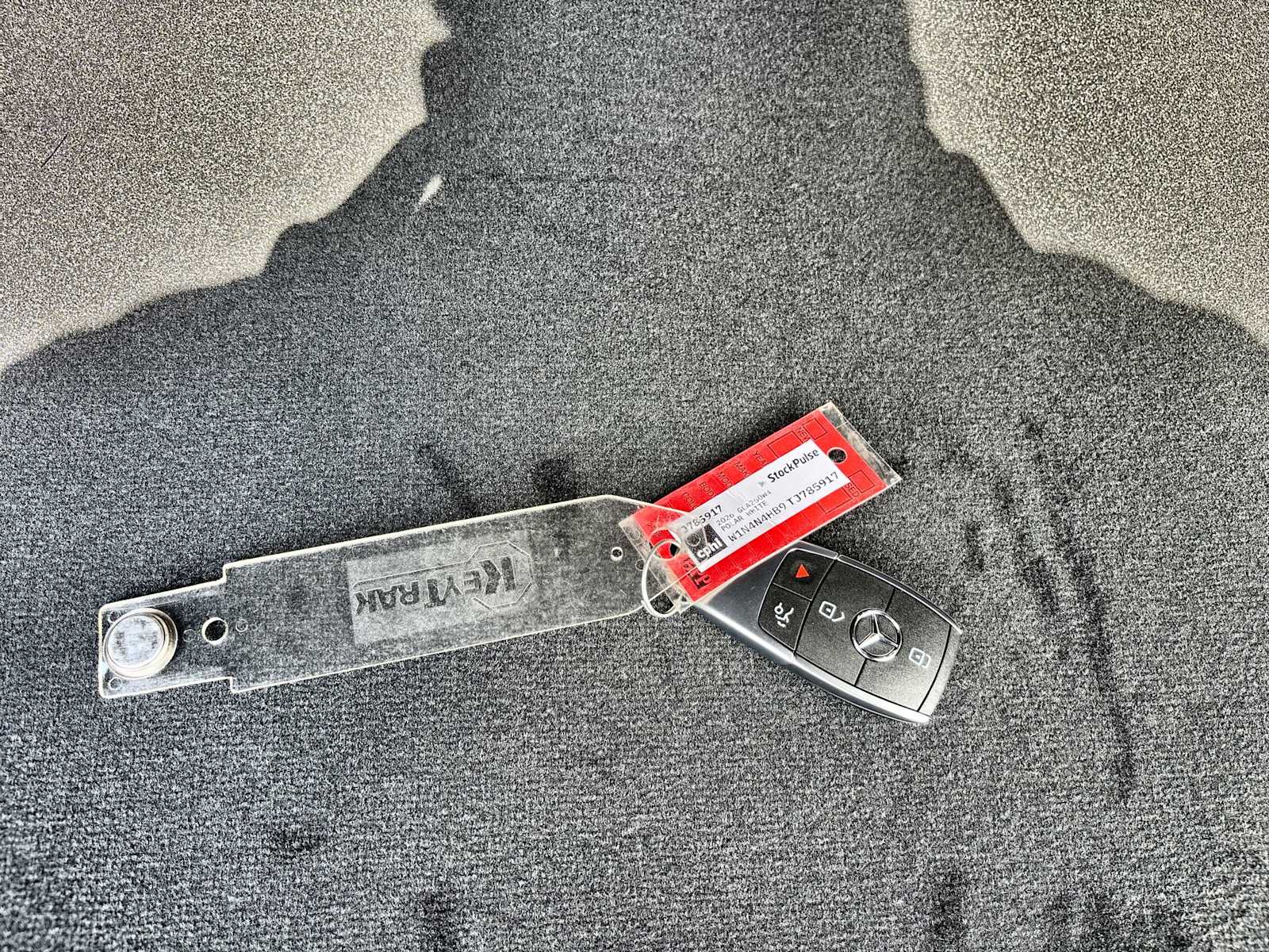 Thumbnail: 2026 Mercedes-Benz GLA - 26