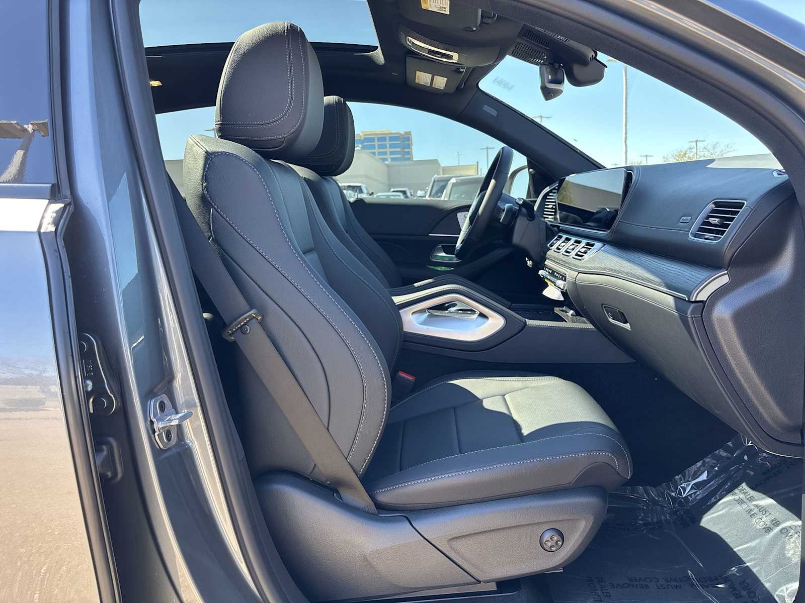 Thumbnail: 2026 Mercedes-Benz GLE - 19