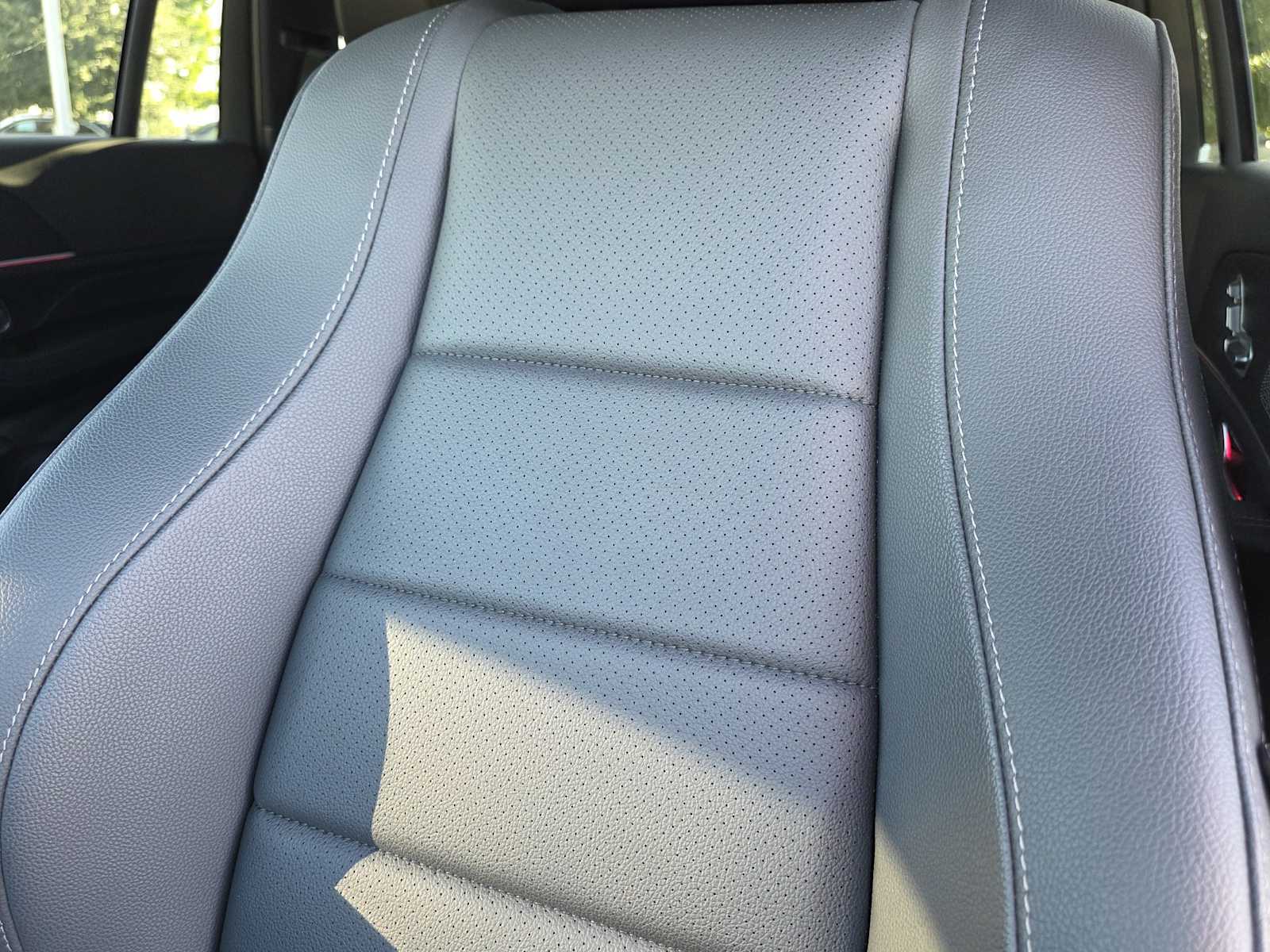 Thumbnail: 2025 Mercedes-Benz GLS - 16