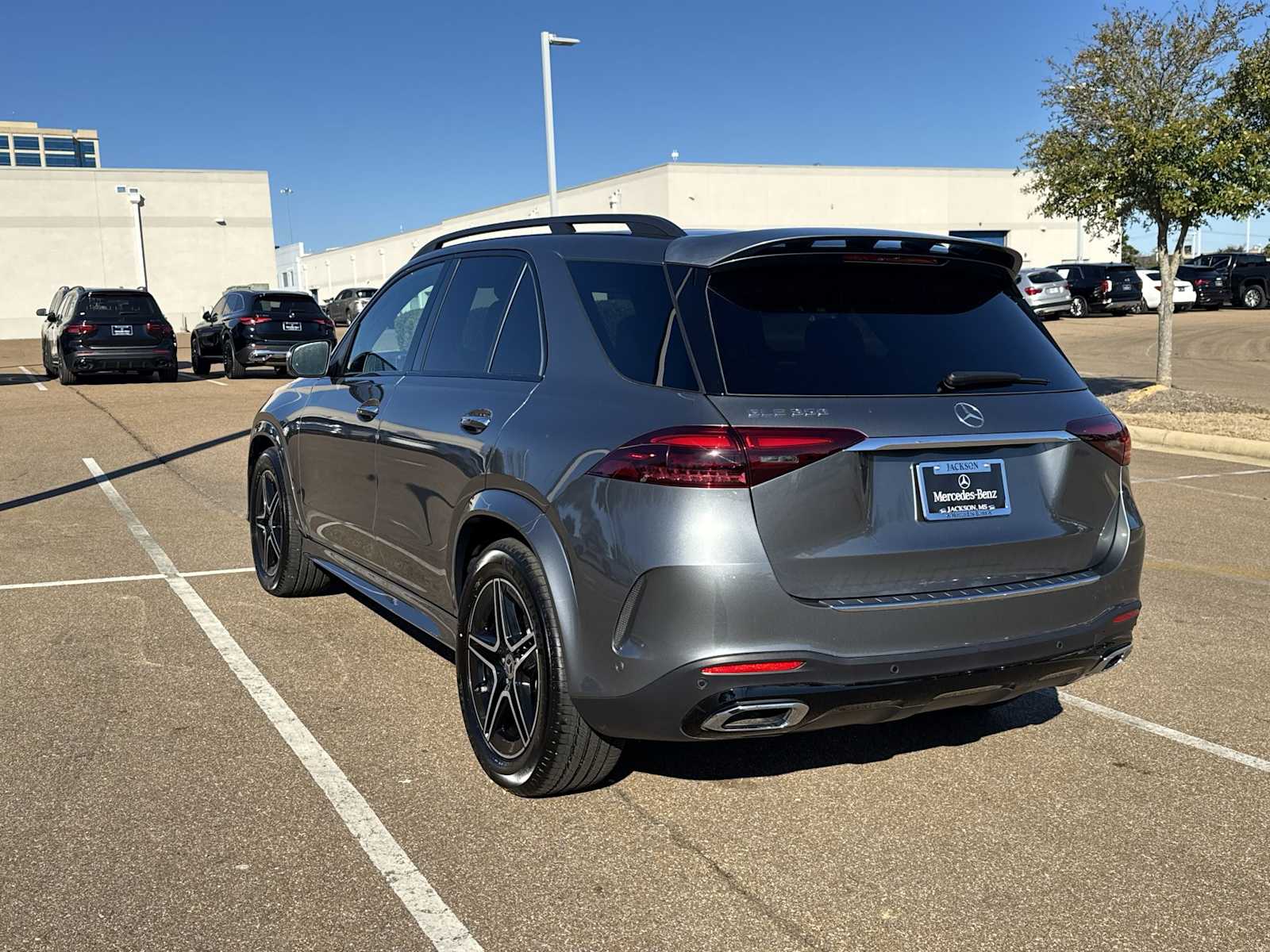 Thumbnail: 2026 Mercedes-Benz GLE - 4