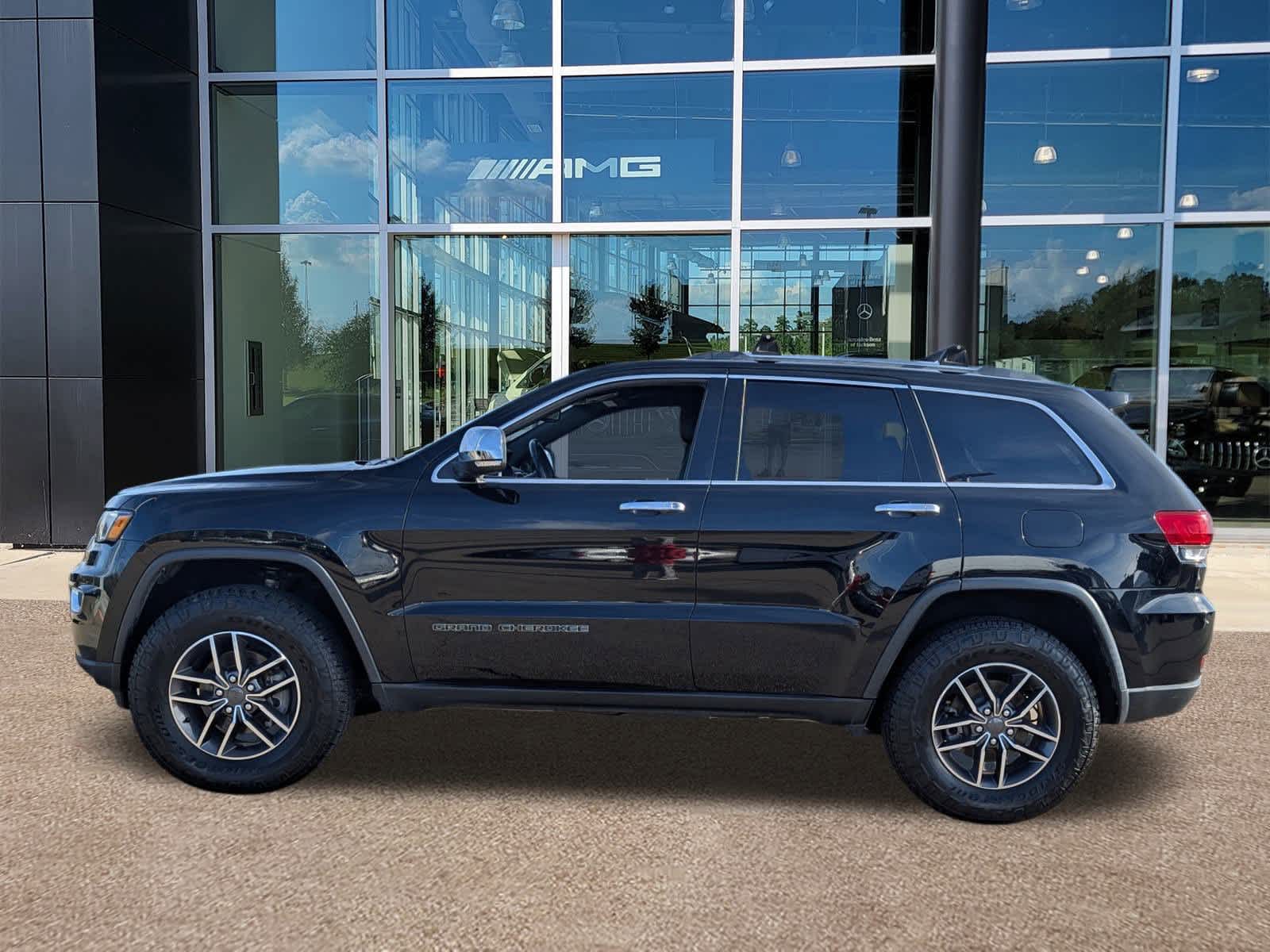 Thumbnail: 2019 Jeep Grand Cherokee - 9