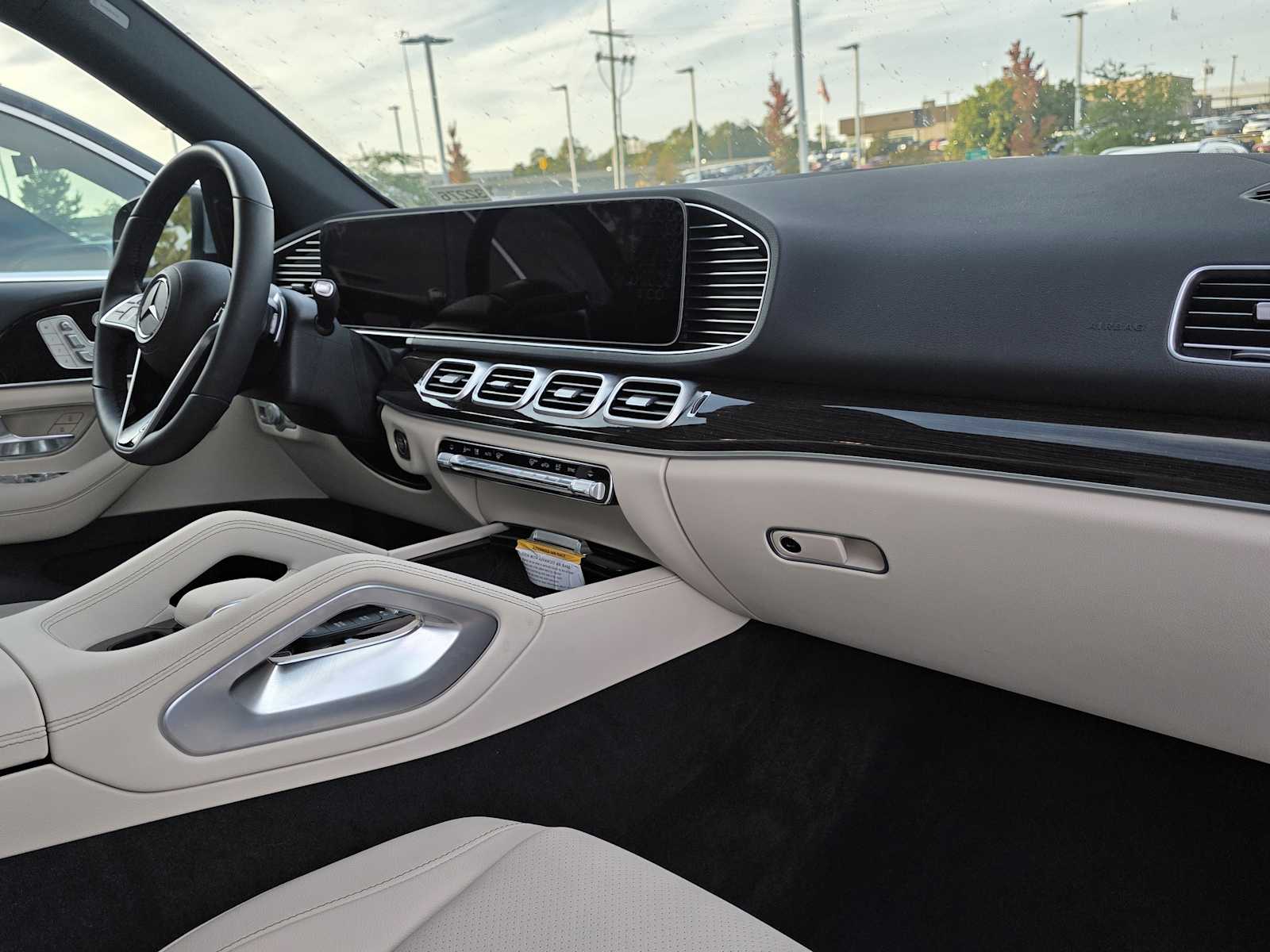 Thumbnail: 2025 Mercedes-Benz GLE - 11