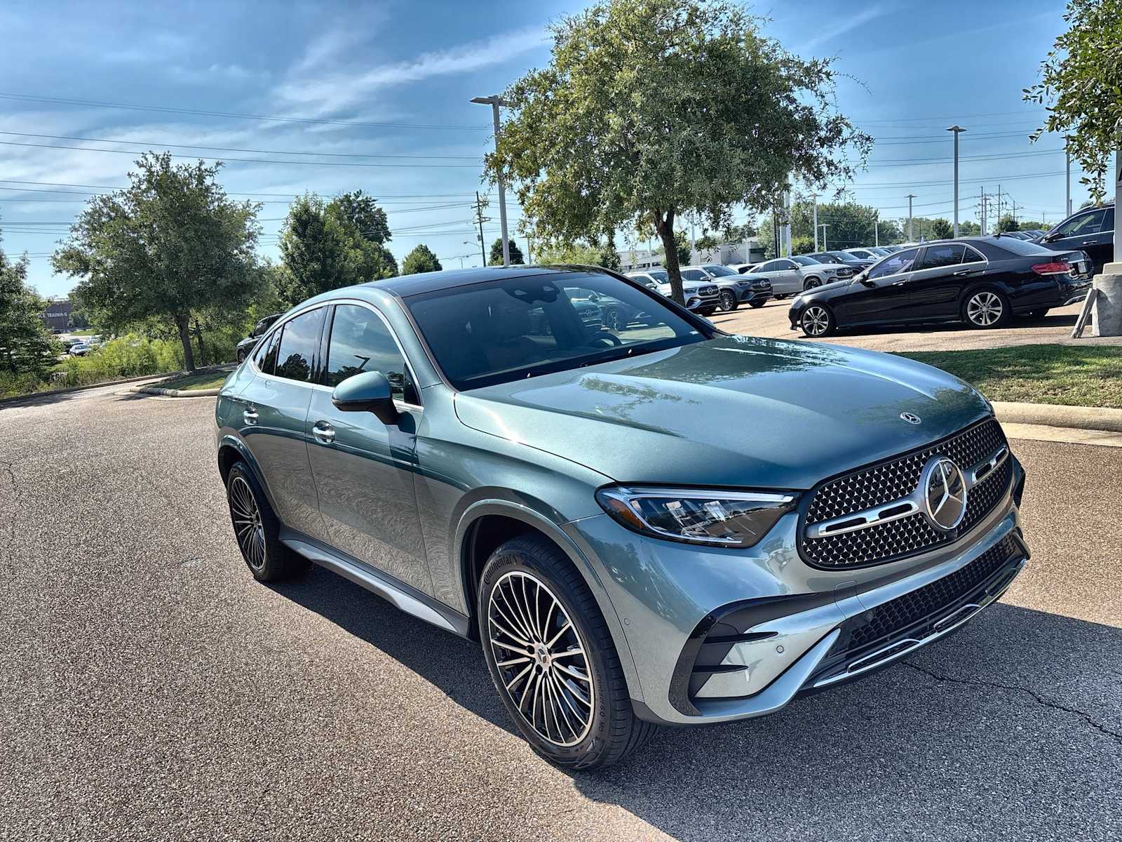 Thumbnail: 2026 Mercedes-Benz GLC - 11