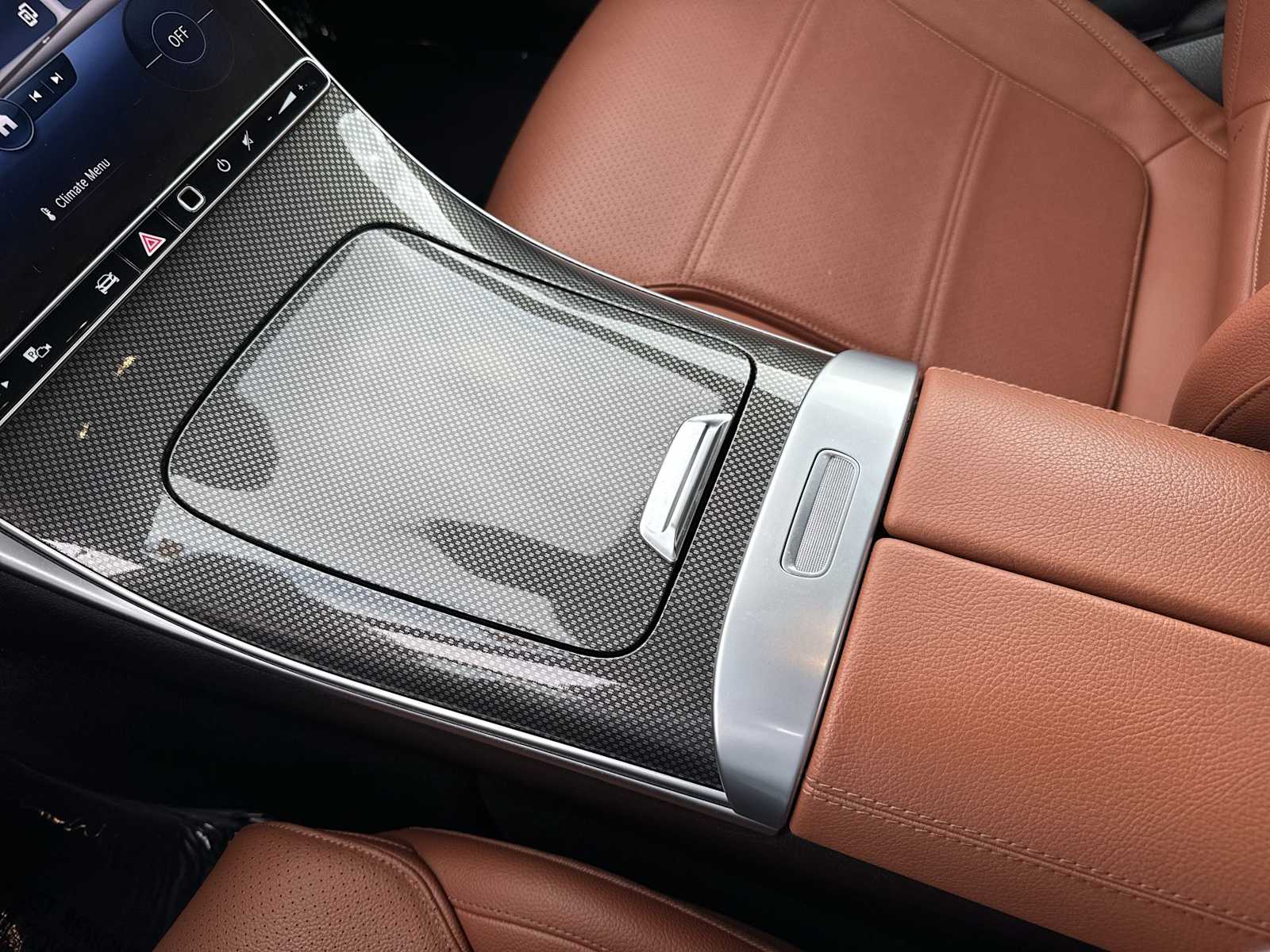 Thumbnail: 2023 Mercedes-Benz C-Class - 22