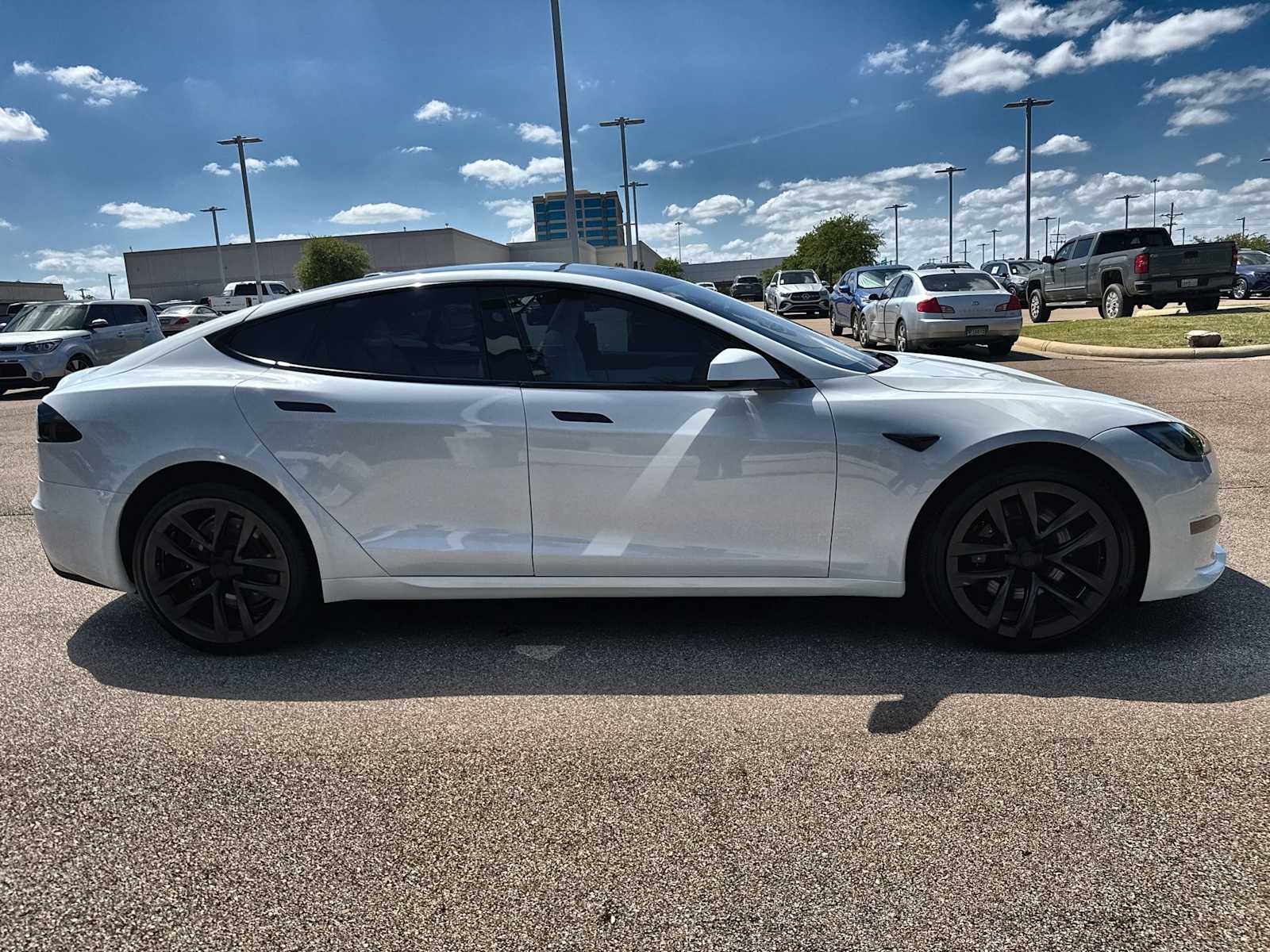 Thumbnail: 2024 Tesla Model S - 10