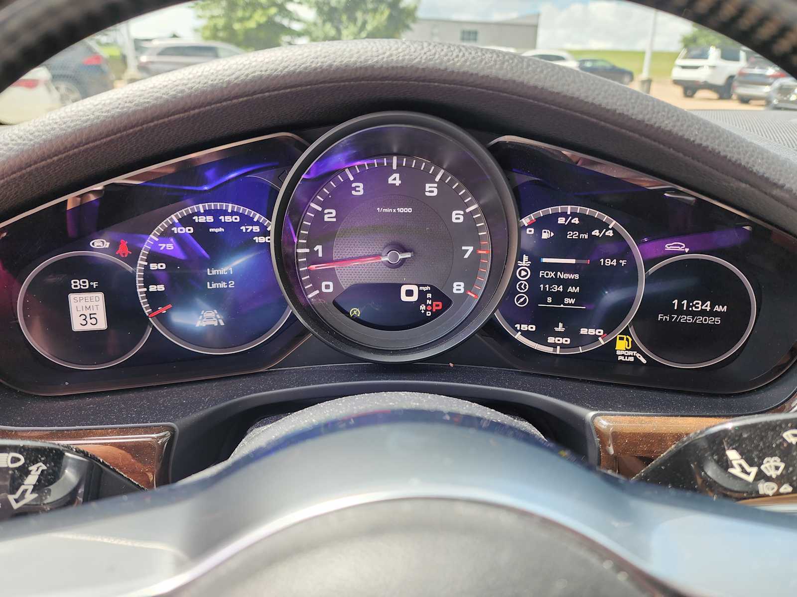 Thumbnail: 2018 Porsche Panamera - 4