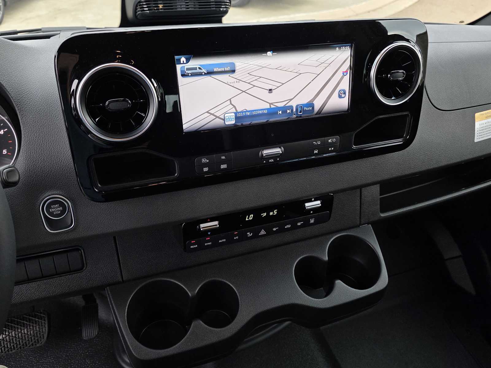 Thumbnail: 2026 Mercedes-Benz Sprinter - 16