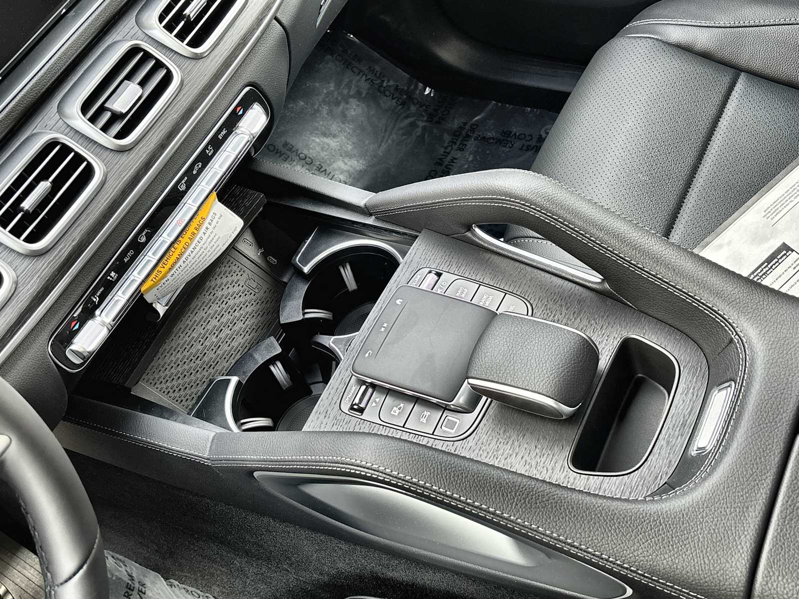 Thumbnail: 2026 Mercedes-Benz GLE - 22