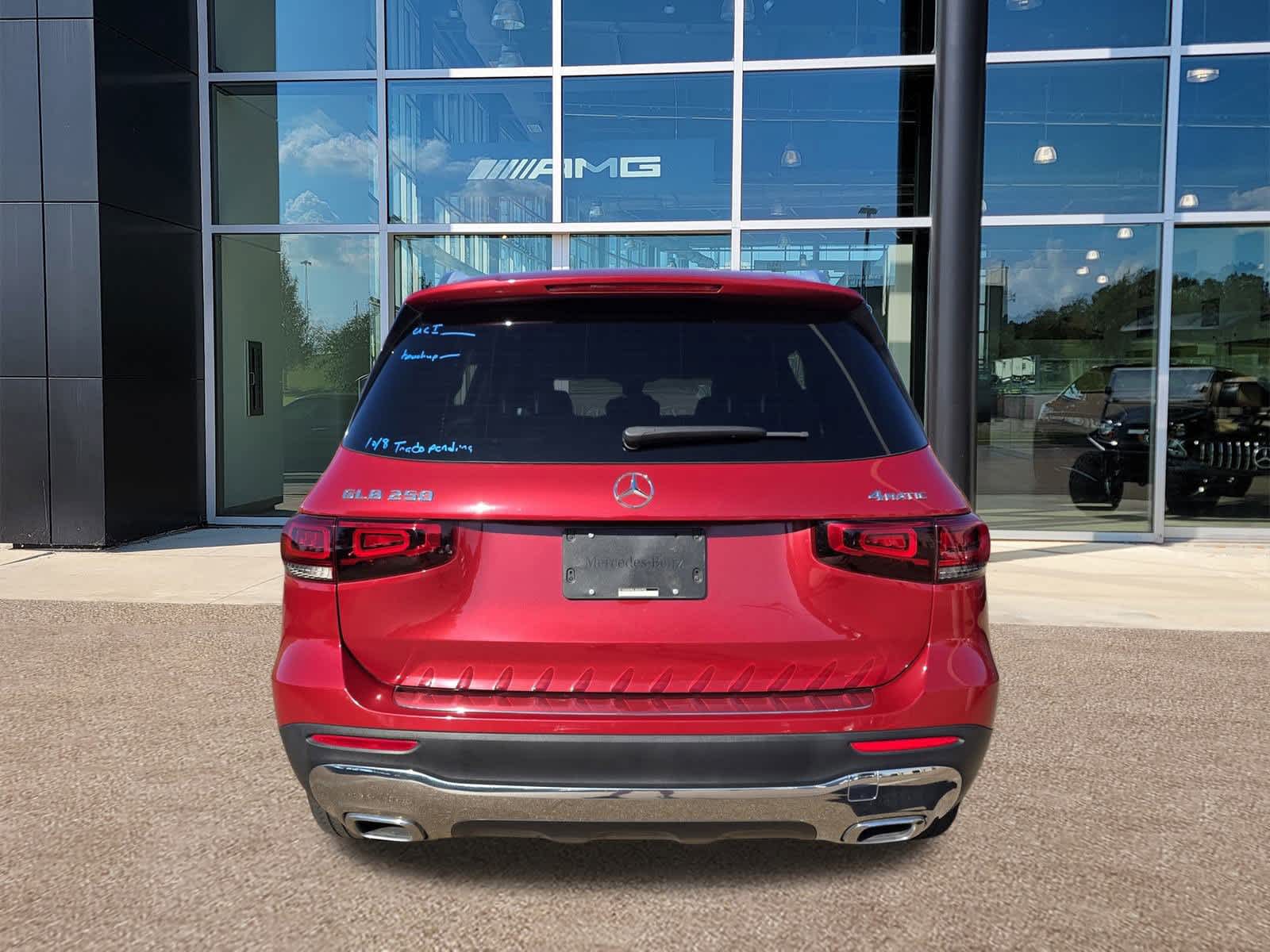 Thumbnail: 2020 Mercedes-Benz GLB - 4