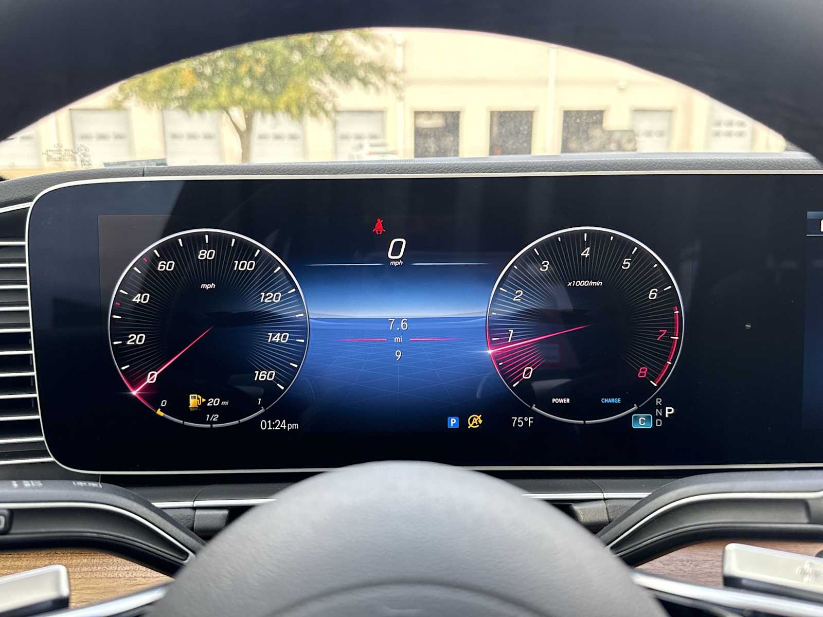 Thumbnail: 2026 Mercedes-Benz GLE - 25