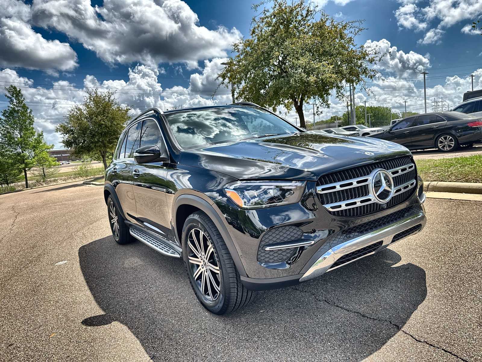 Thumbnail: 2026 Mercedes-Benz GLE - 11