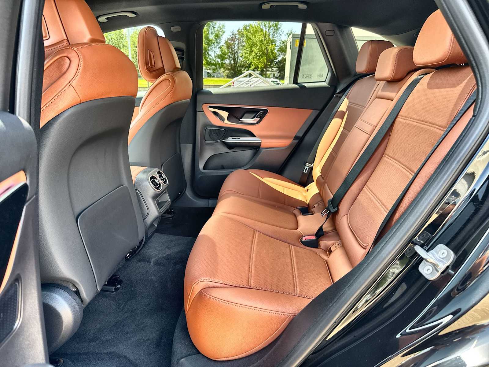 Thumbnail: 2026 Mercedes-Benz GLC - 4