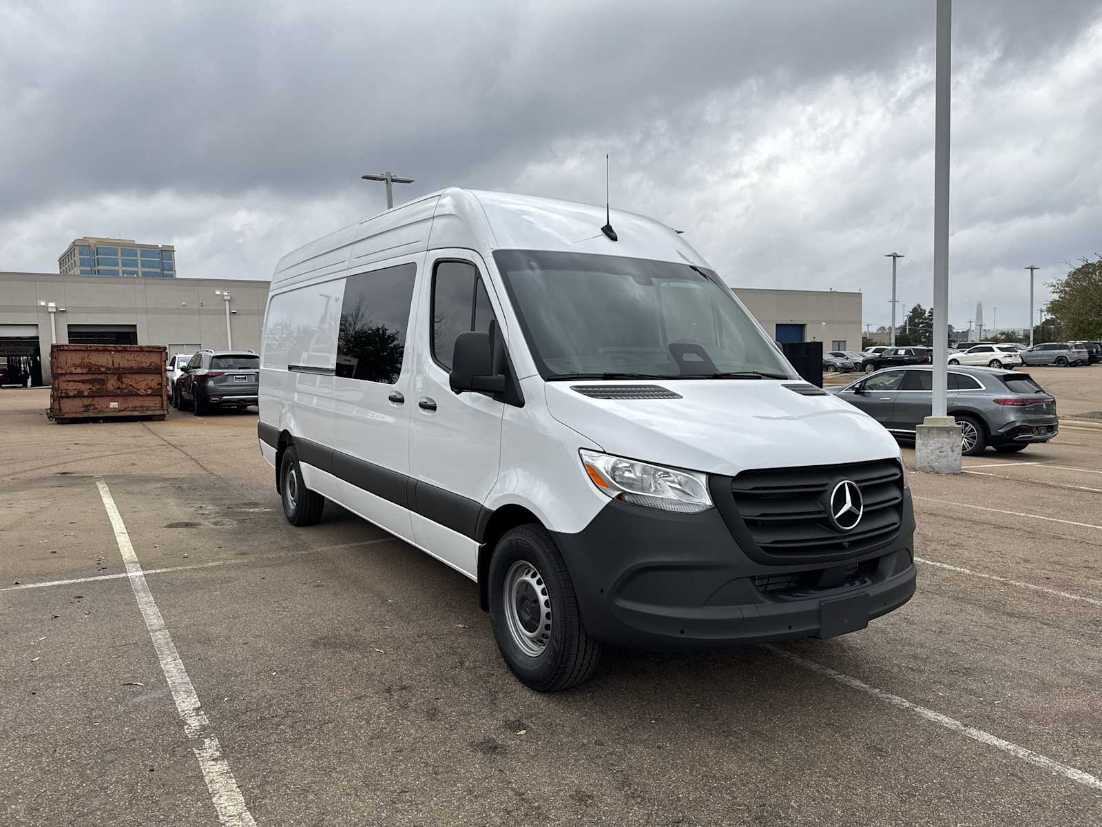 Thumbnail: 2026 Mercedes-Benz Sprinter - 8