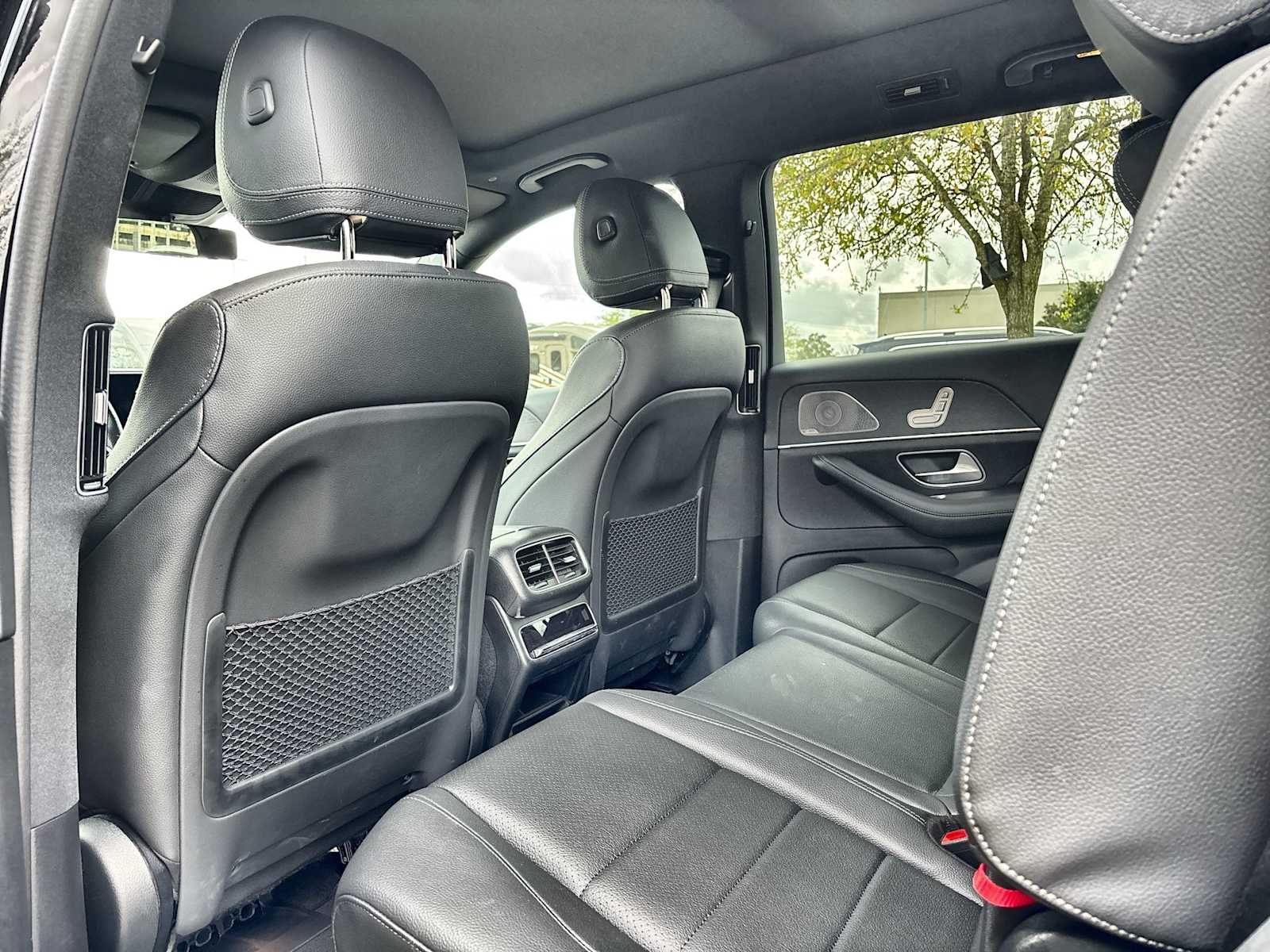 Thumbnail: 2025 Mercedes-Benz GLS - 18