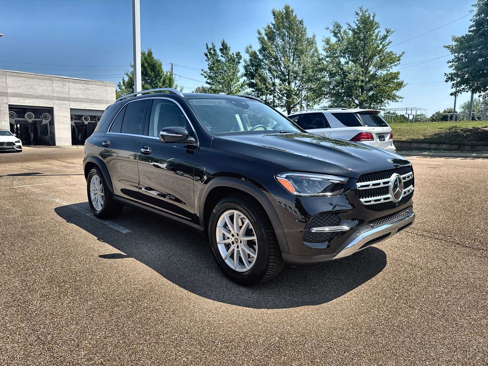 Thumbnail: 2026 Mercedes-Benz GLE - 11