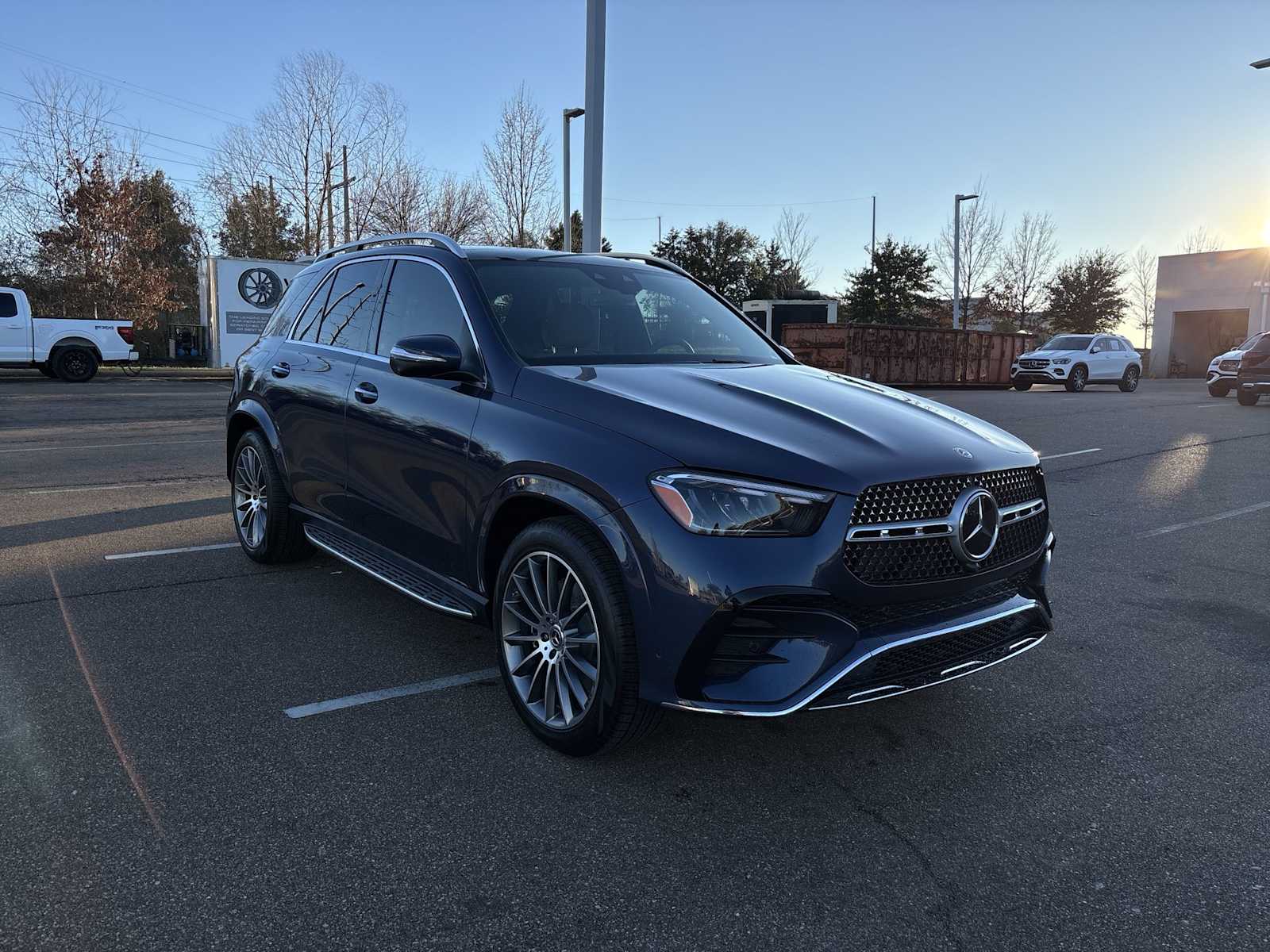 Thumbnail: 2026 Mercedes-Benz GLE - 8