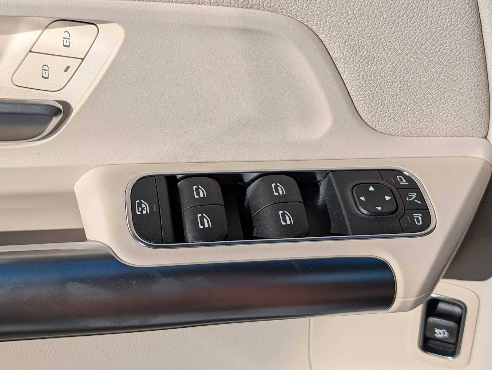 Thumbnail: 2026 Mercedes-Benz GLA - 20