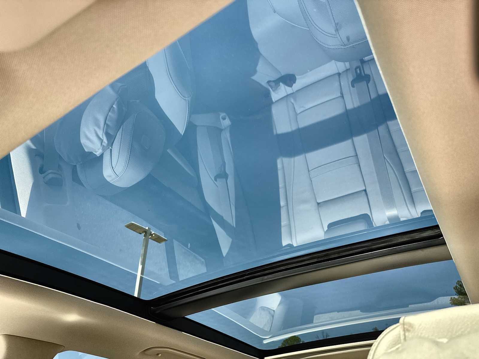 Thumbnail: 2026 Mercedes-Benz GLE - 28