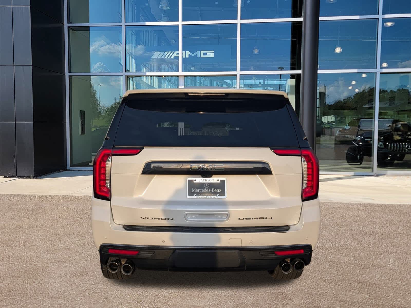 Thumbnail: 2024 GMC Yukon XL - 6