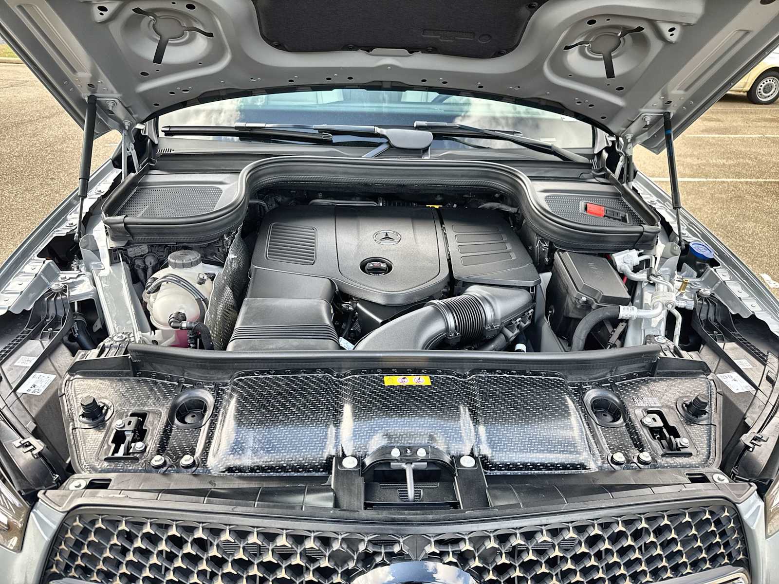 Thumbnail: 2026 Mercedes-Benz GLE - 12