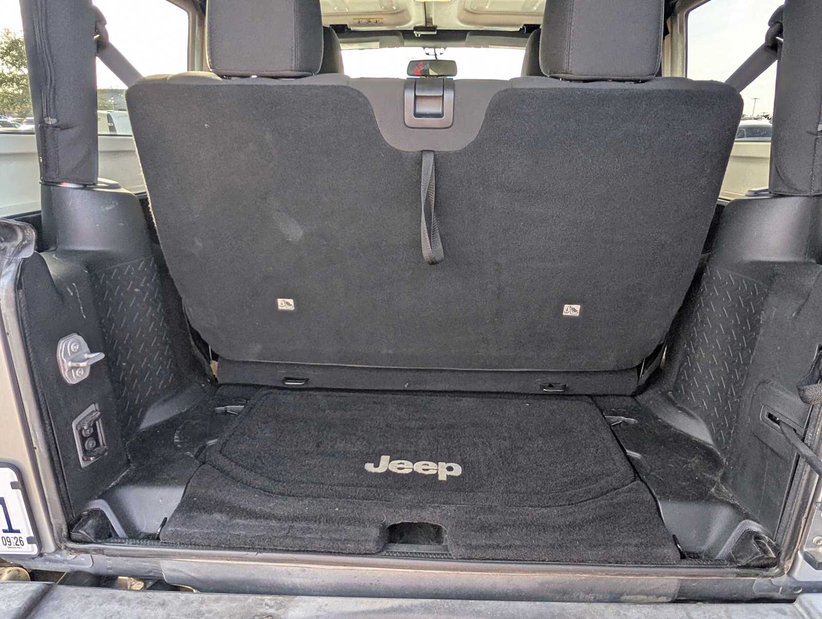 Thumbnail: 2016 Jeep Wrangler - 23