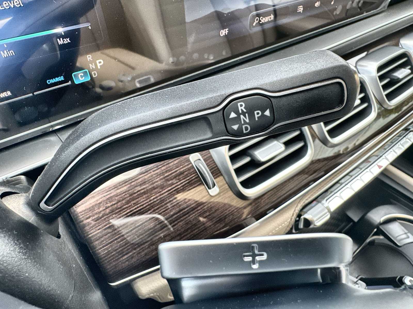 Thumbnail: 2026 Mercedes-Benz GLE - 23