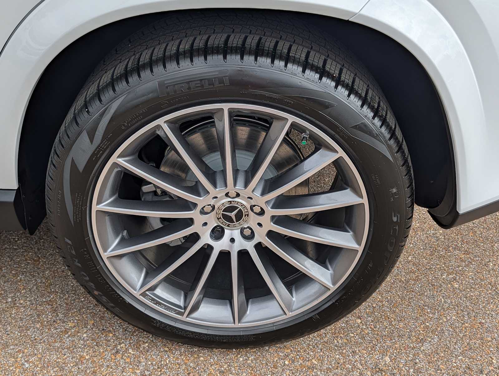 Thumbnail: 2026 Mercedes-Benz GLE - 29