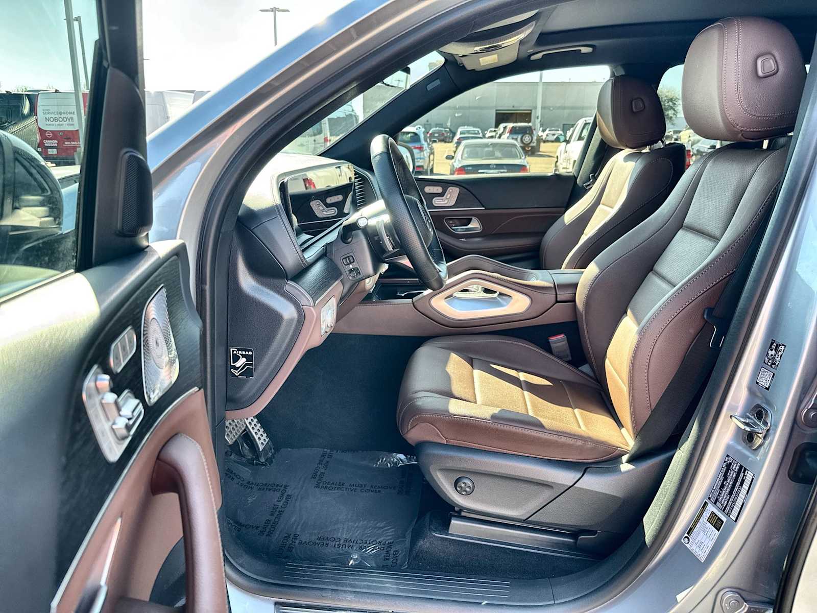 Thumbnail: 2025 Mercedes-Benz GLS - 2