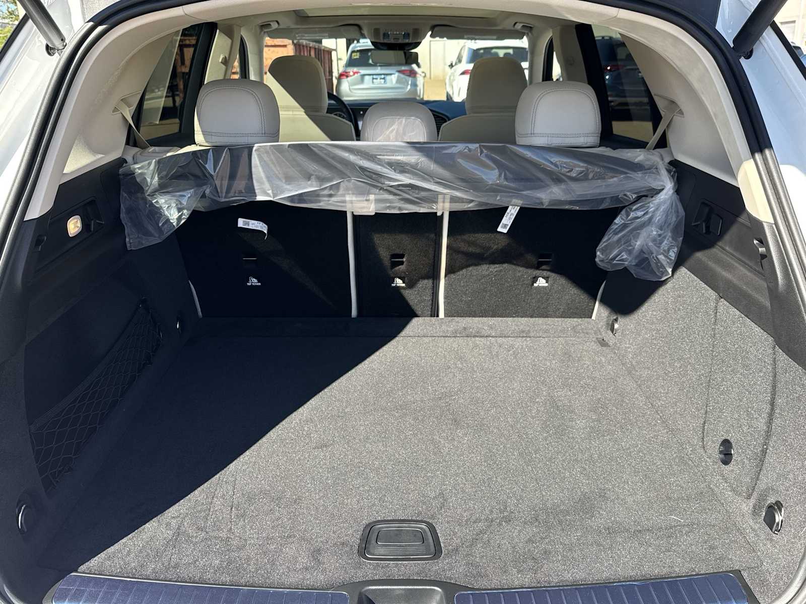 Thumbnail: 2026 Mercedes-Benz GLE - 26