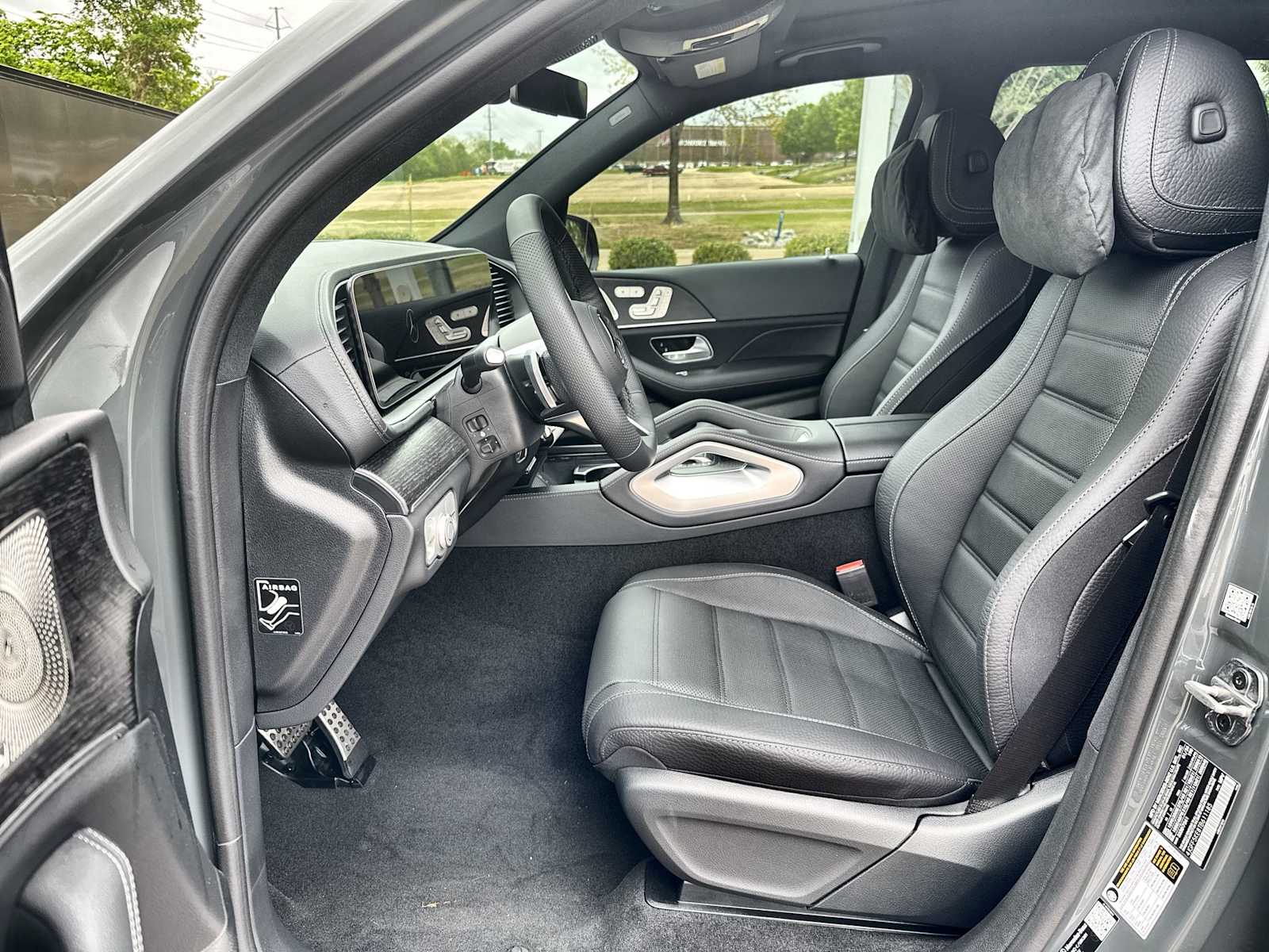 Thumbnail: 2026 Mercedes-Benz GLS - 2