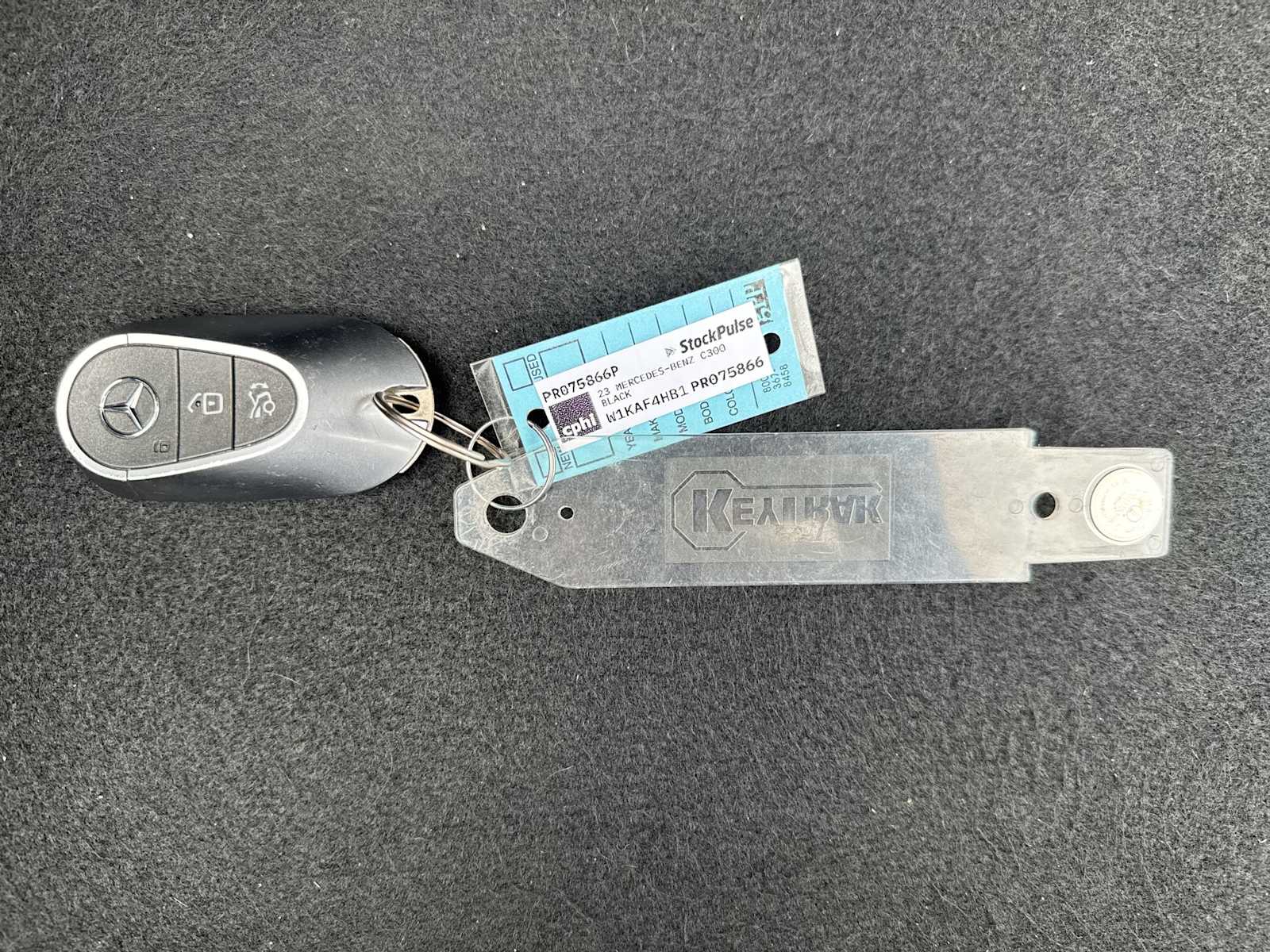 Thumbnail: 2023 Mercedes-Benz C-Class - 27