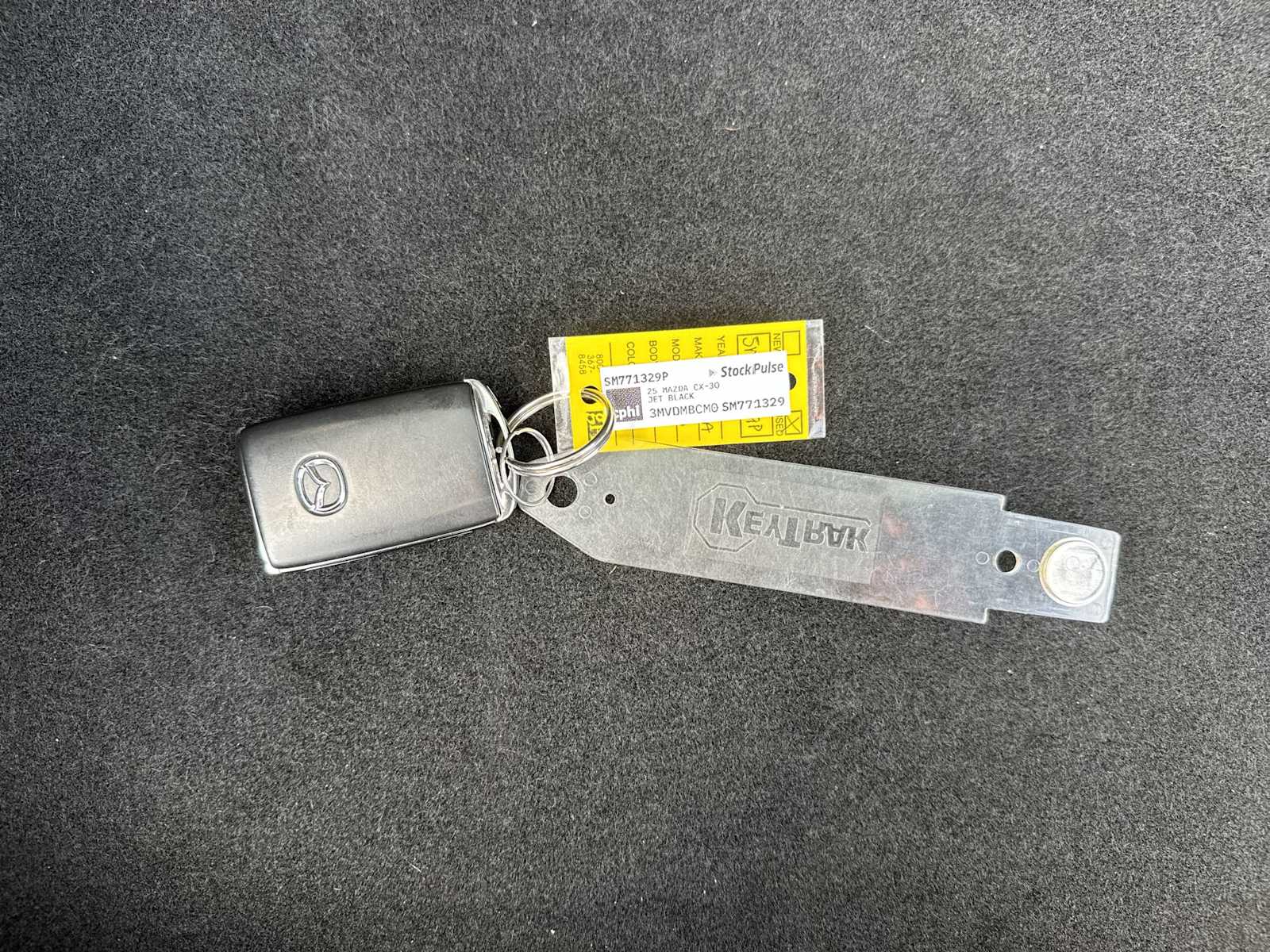 Thumbnail: 2025 Mazda CX-30 - 30