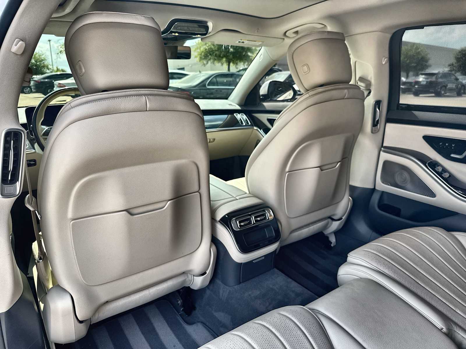 Thumbnail: 2022 Mercedes-Benz S-Class - 18