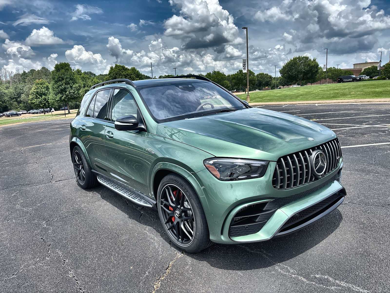 Thumbnail: 2026 Mercedes-Benz GL-Class - 11