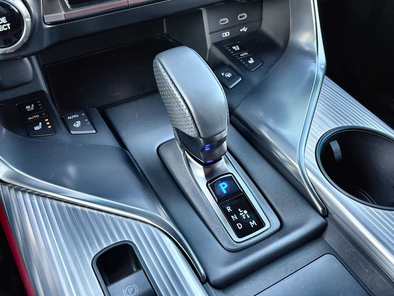 Thumbnail: 2025 Lexus LX - 23