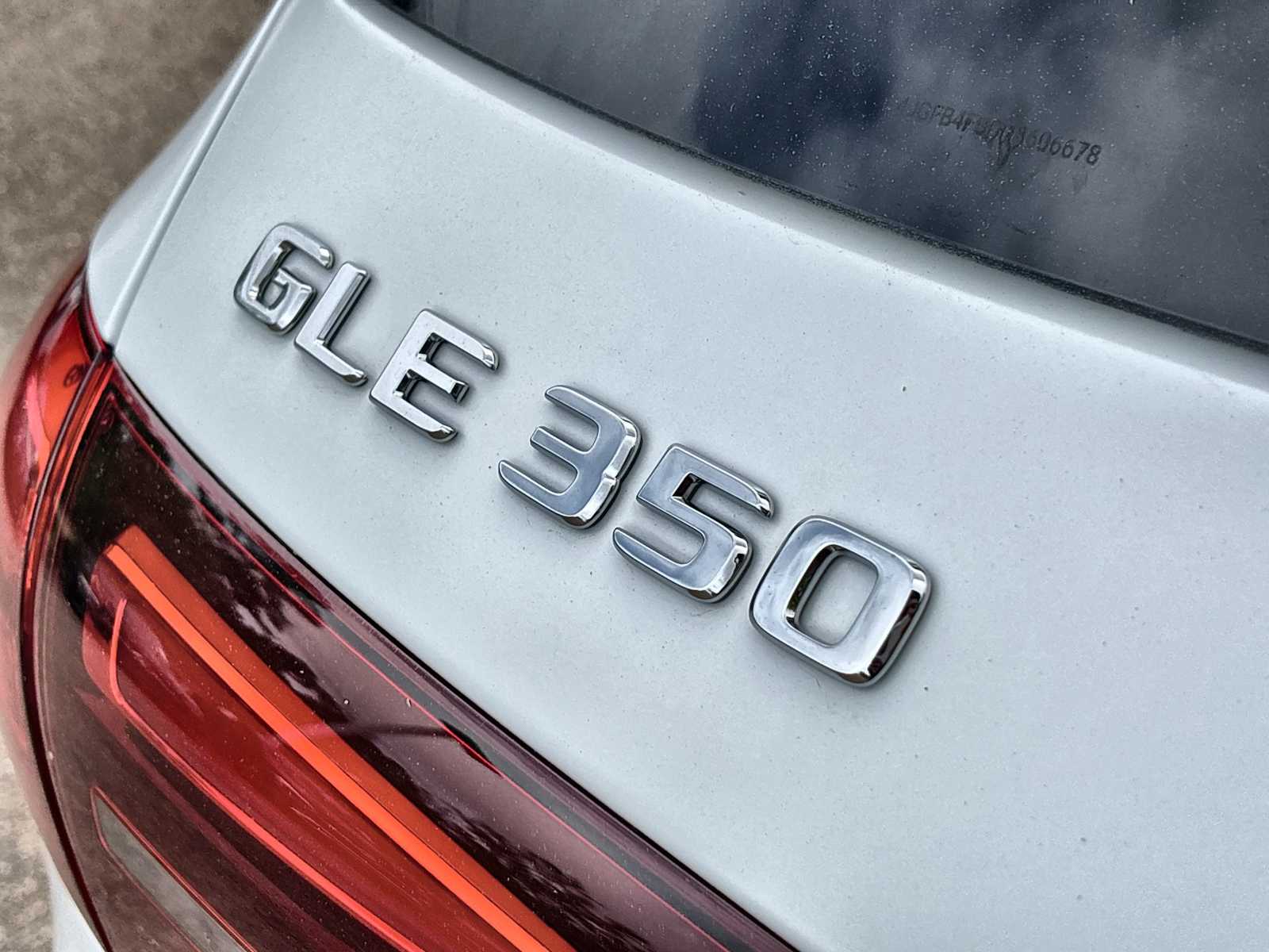 Thumbnail: 2026 Mercedes-Benz GLE - 15