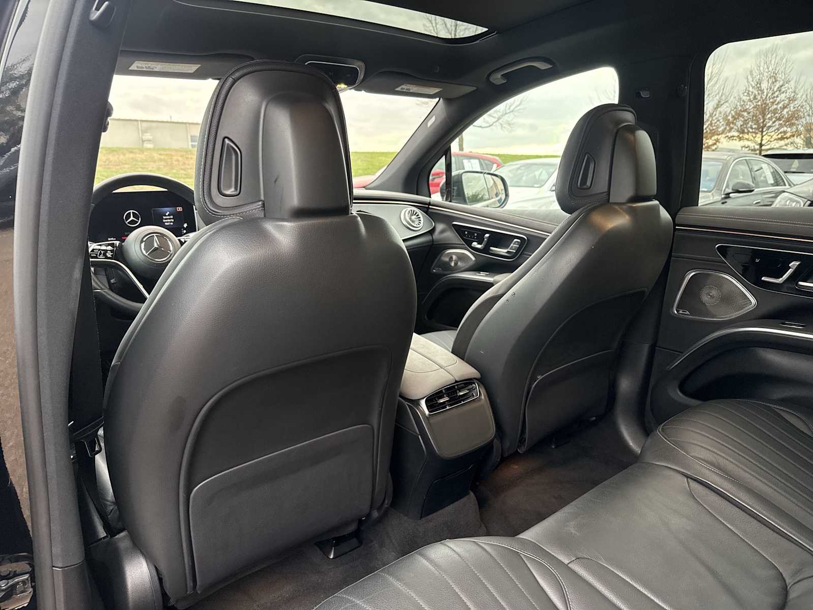 Thumbnail: 2023 Mercedes-Benz EQS - 14