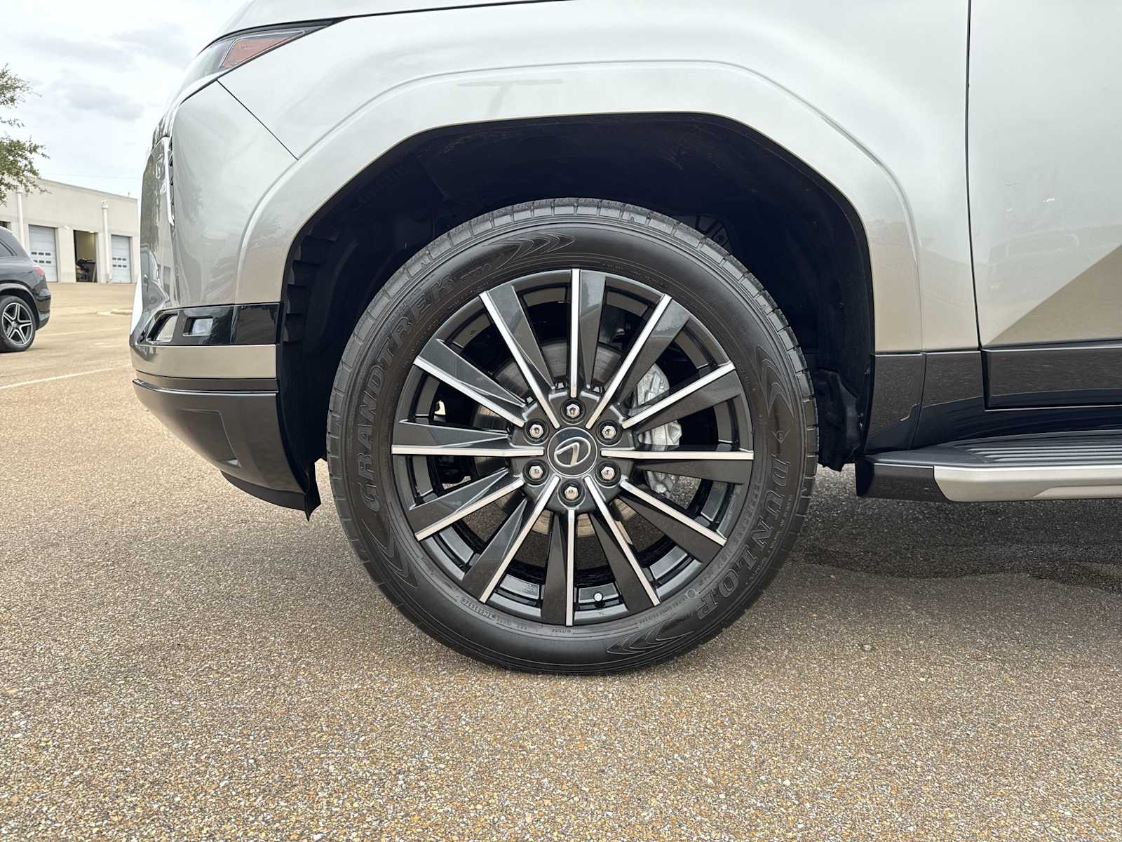 Thumbnail: 2024 Lexus GX - 12