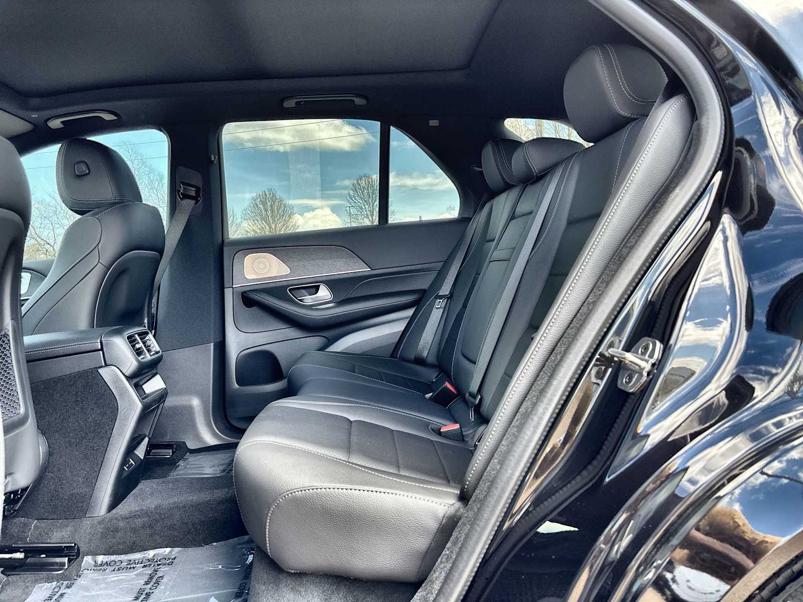 Thumbnail: 2026 Mercedes-Benz GLE - 4