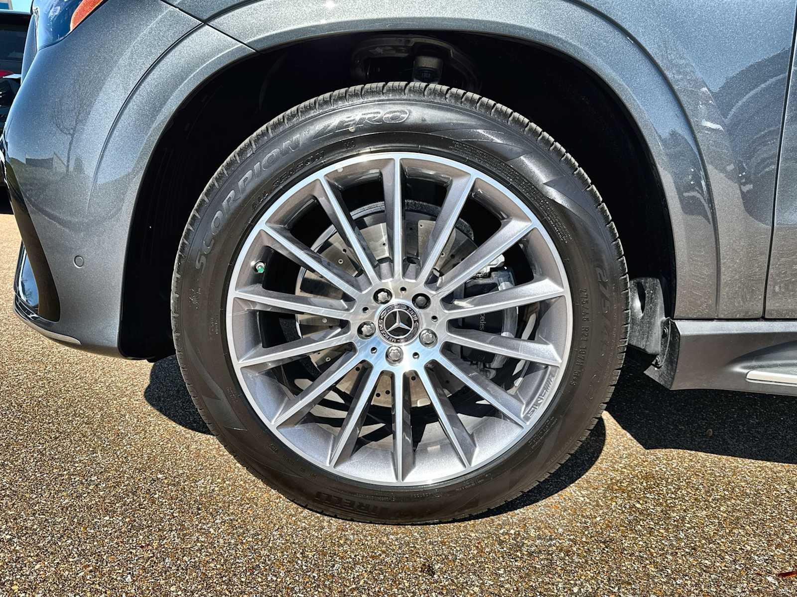 Thumbnail: 2026 Mercedes-Benz GLE - 14